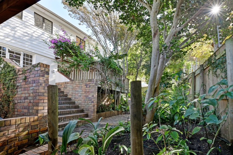 To Let 4 Bedroom Property for Rent in Newlands Western Cape